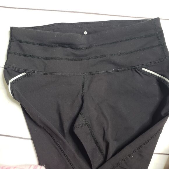 Athleta Relay crop legging size small SP - Picture 6 of 8